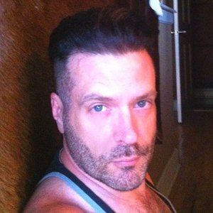 Meet your Posher, Travis